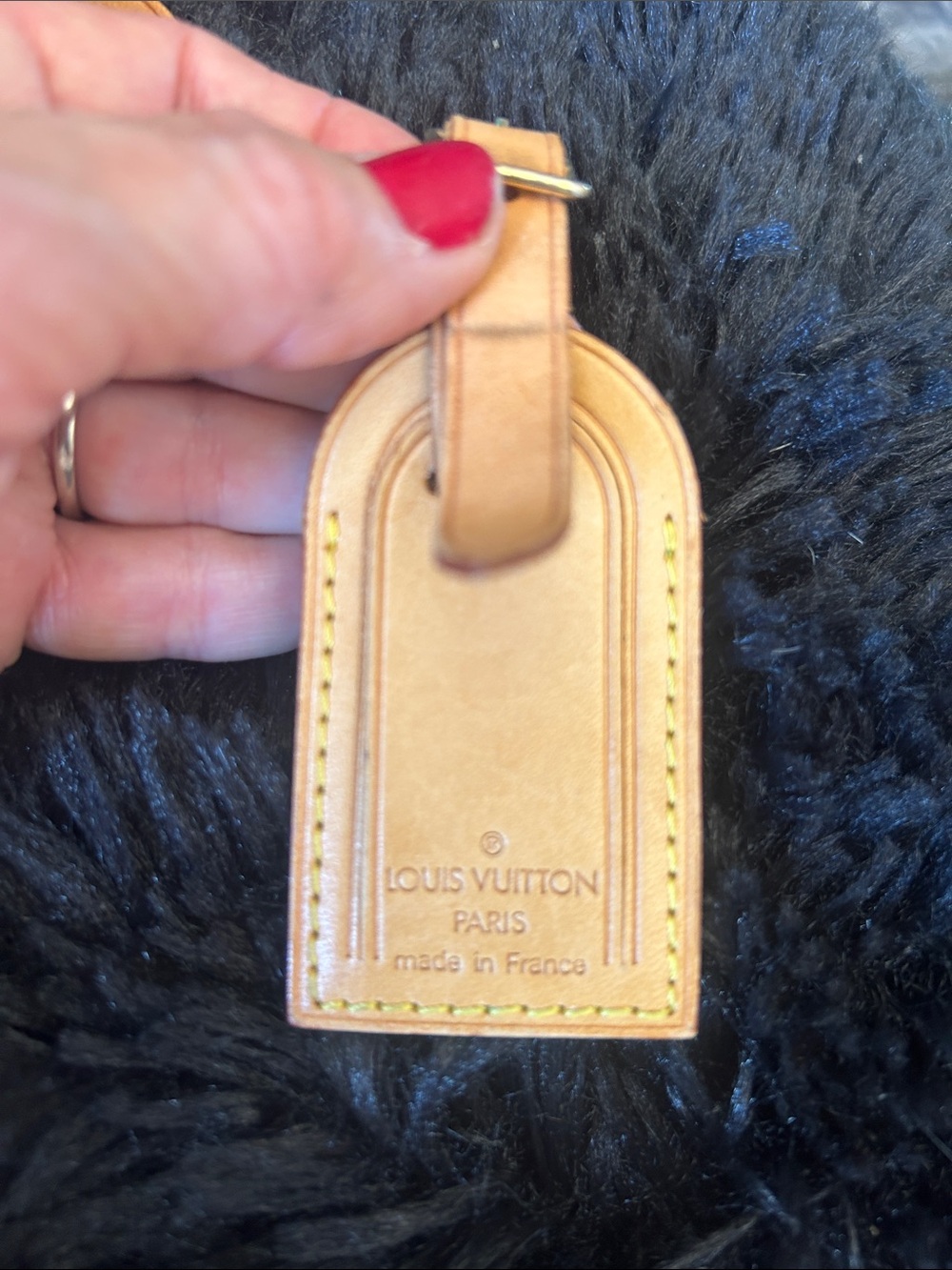 Louis Vuitton 2 small tan leather luggage tags - Picture 6 of 12